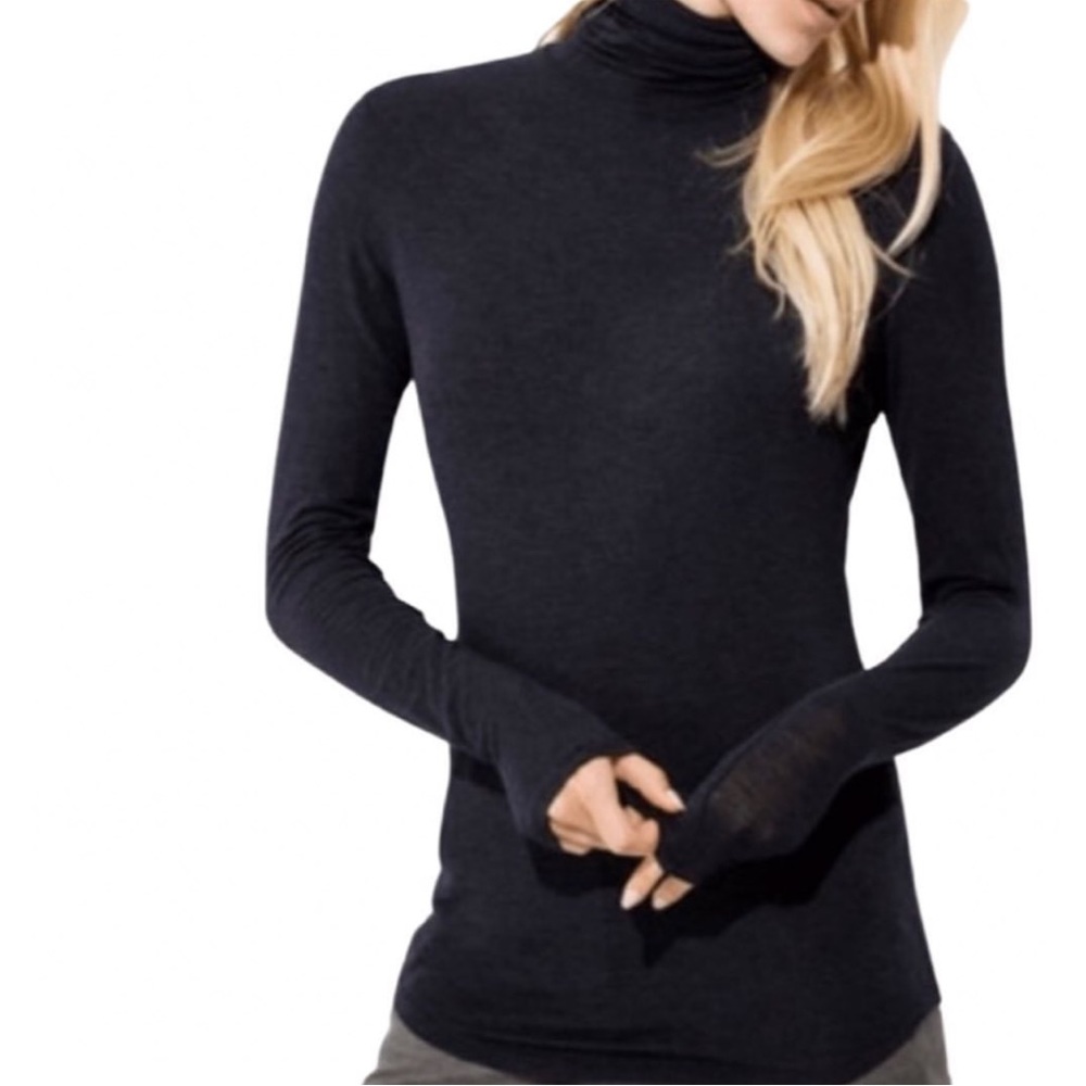 Kit & Ace Prevost Long Sleeve Turtleneck in Navy NWT